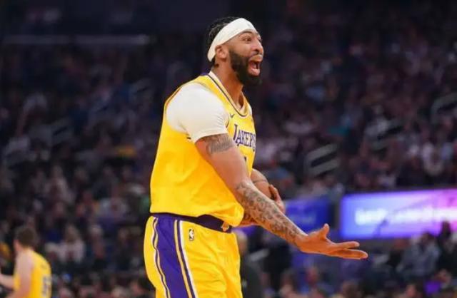 爱体育在线-詹姆斯低迷+输球不足虑 雷迪克一行为完胜哈姆